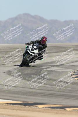 media/Oct-02-2025-Racers Edge (Thu) [[2c91cb6ab3]]/3-B Group/Session 4-Turn 12 (1pm)/